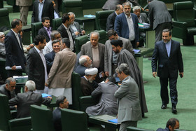 دلواپسان در آفرین نمایندگان به ظریف گم شدند